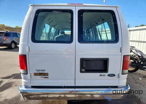 2011 Ford Econoline E350 Super Duty Wagon z USA, uszkodzony, nr VIN 1FBSS3BL6BDB21823